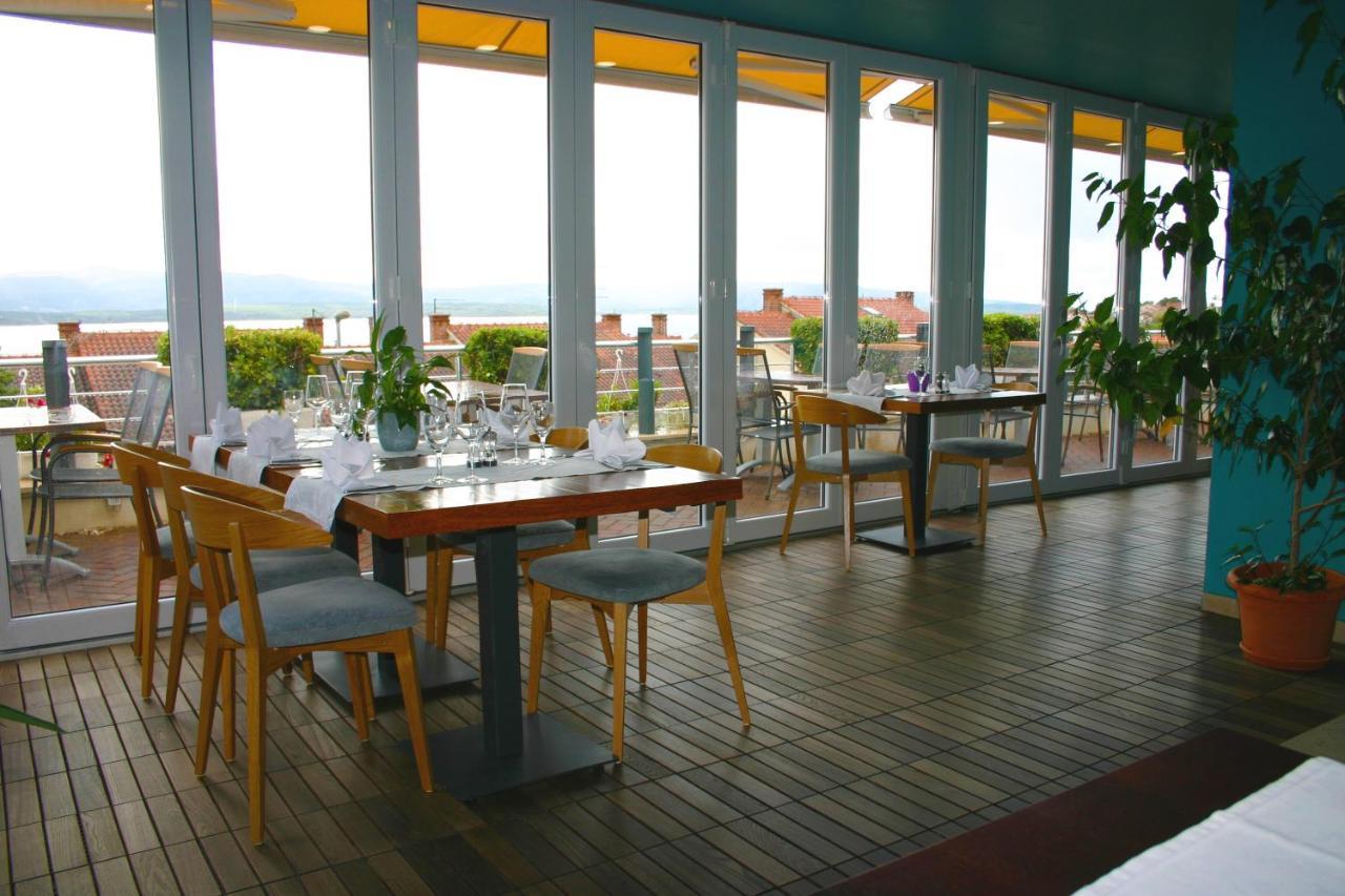 Apartments Villa Azzurra Bol Ngoại thất bức ảnh