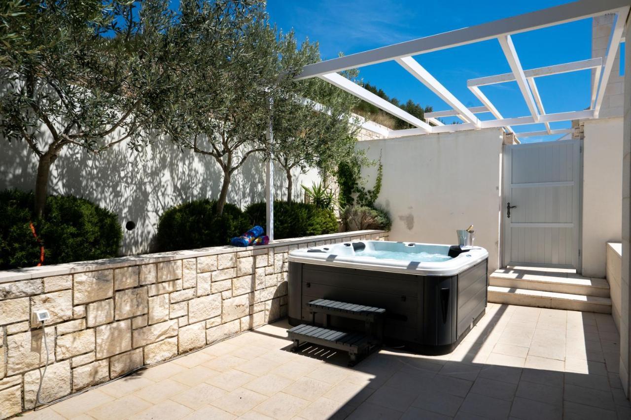 Apartments Villa Azzurra Bol Ngoại thất bức ảnh