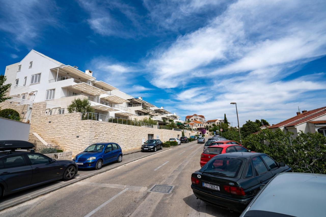 Apartments Villa Azzurra Bol Ngoại thất bức ảnh