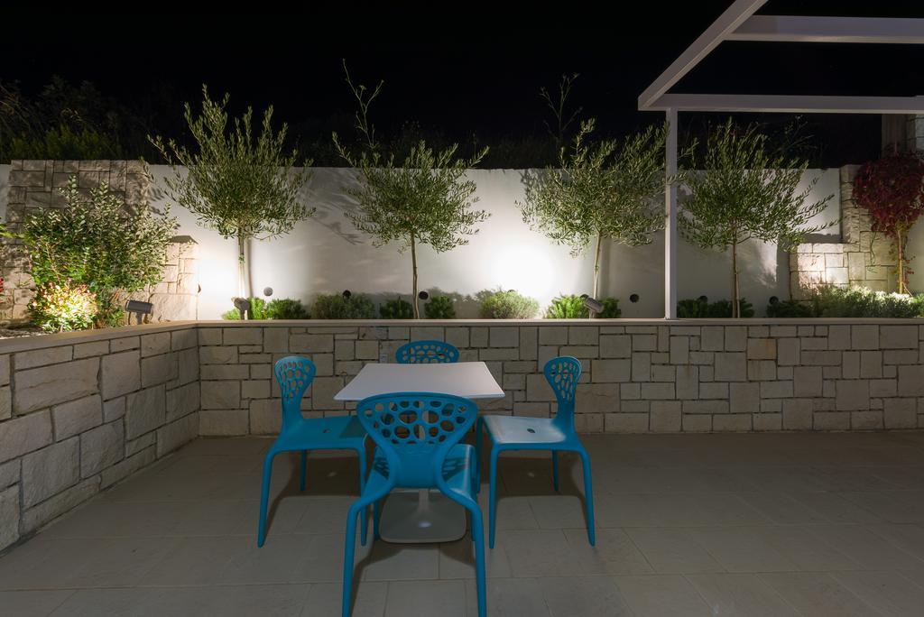 Apartments Villa Azzurra Bol Ngoại thất bức ảnh