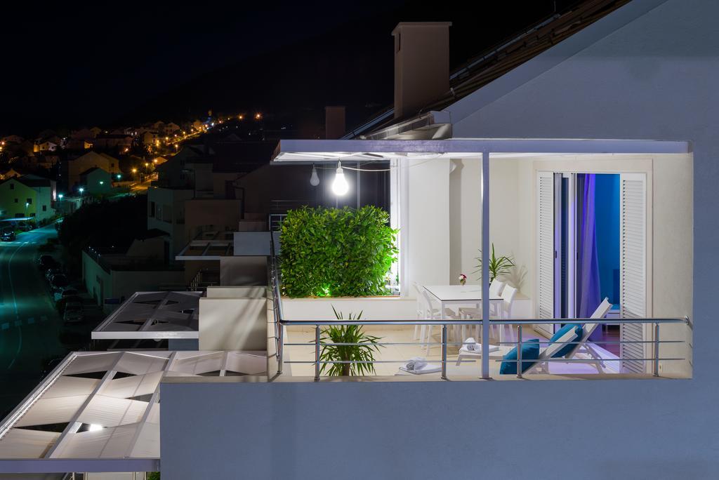 Apartments Villa Azzurra Bol Ngoại thất bức ảnh