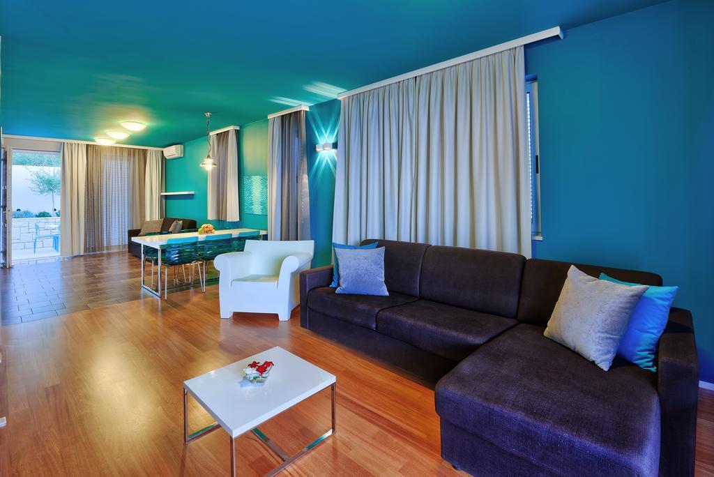 Apartments Villa Azzurra Bol Ngoại thất bức ảnh