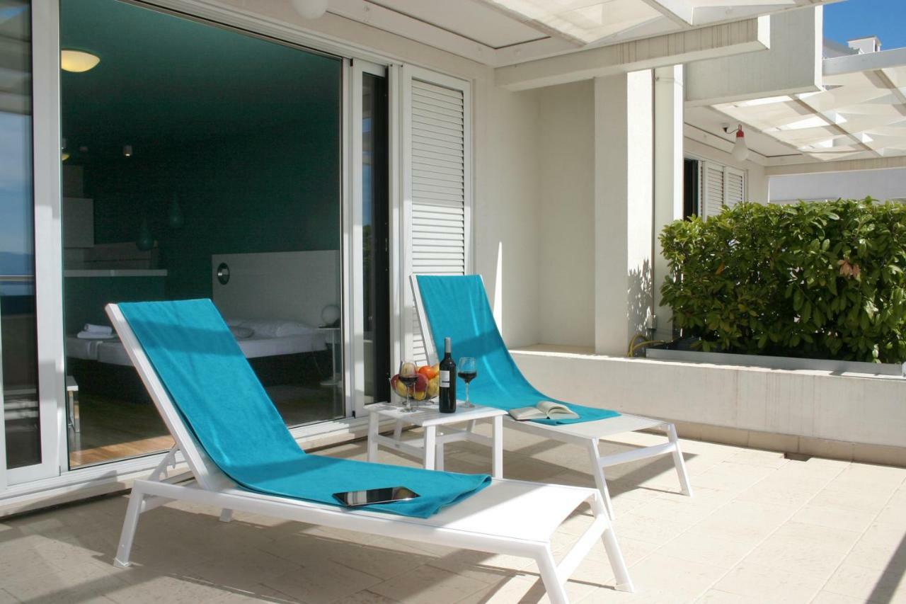 Apartments Villa Azzurra Bol Ngoại thất bức ảnh